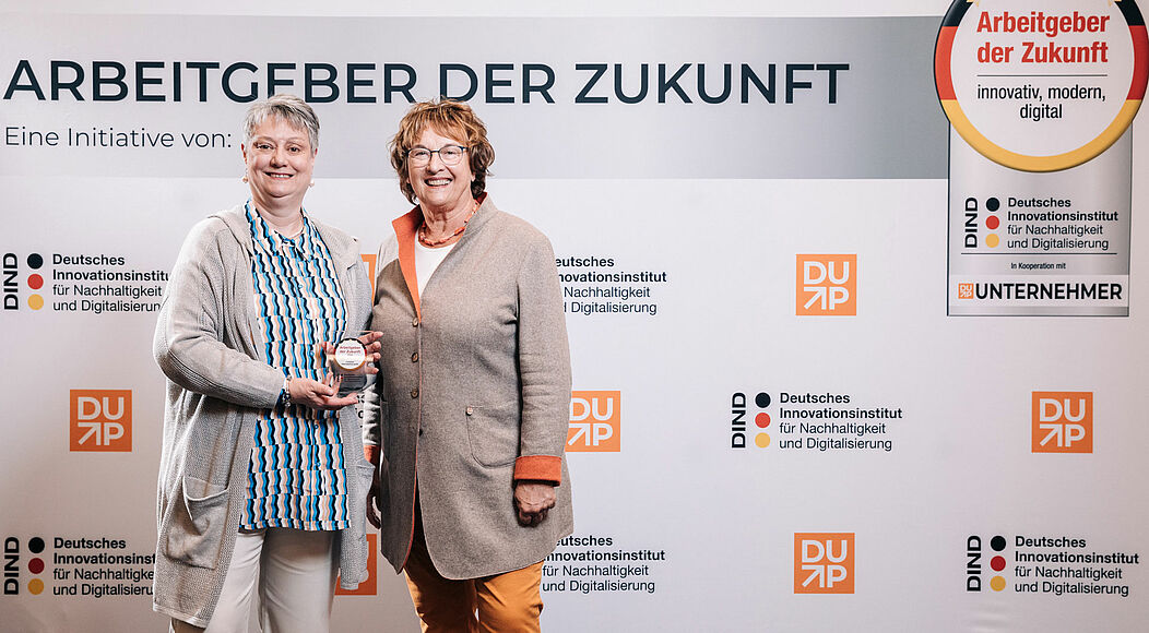 2023-03-21-Fotograf-DIND-Preisverleihung_Zypries.jpg
